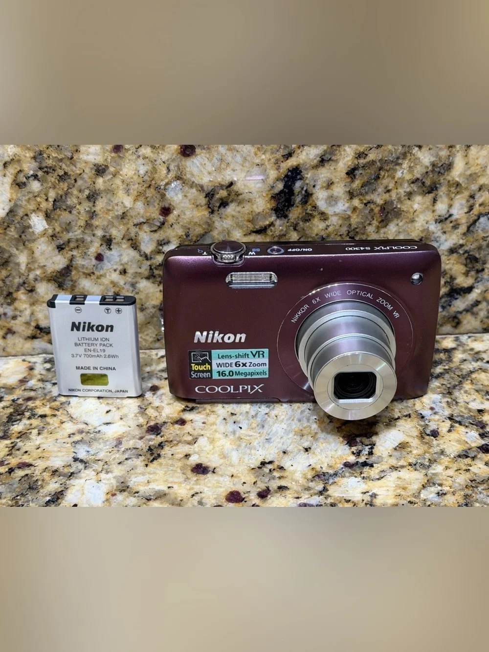 Nikon Coolpix S4300 16MP Digital Camera – Plum – LENS ERROR – For Parts / Repair